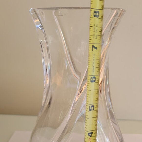 Baccarat Serpentine Crystal Vase - Picture 9 of 10